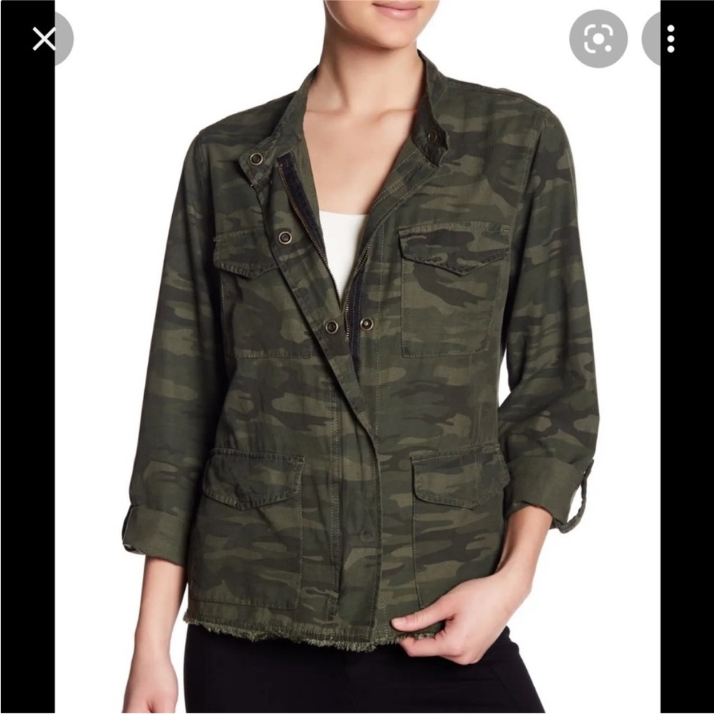 Women’s trendy Camouflage jacket